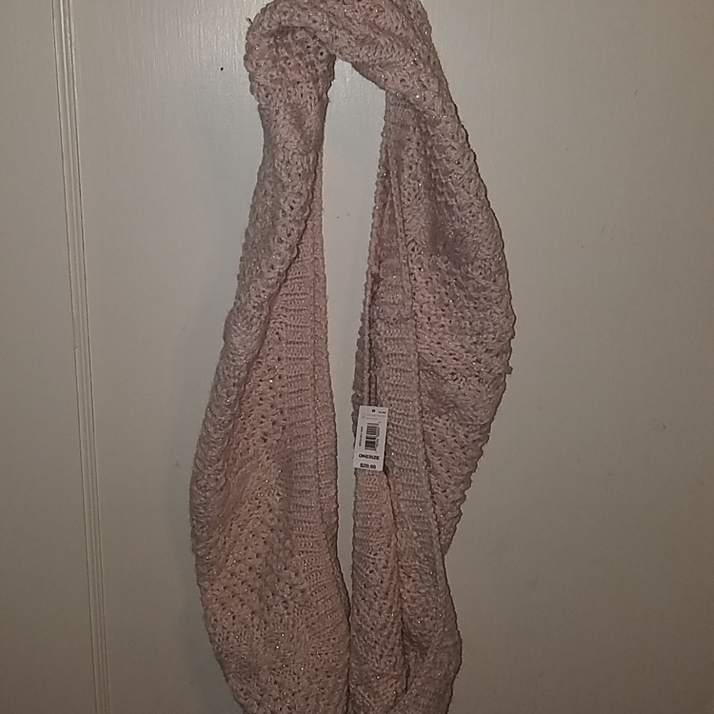 Infinity scarf